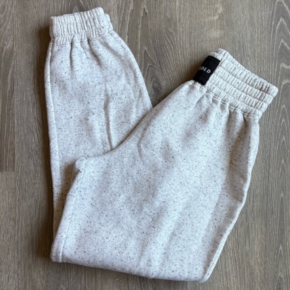 Missguided Grey Sweatpants - Picture 2 of 3